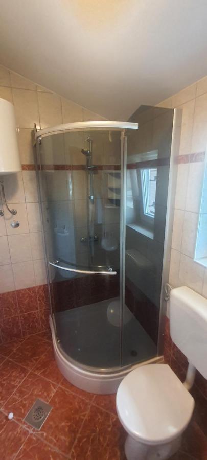 Apartments Ivanka G Malinska Bagian luar foto