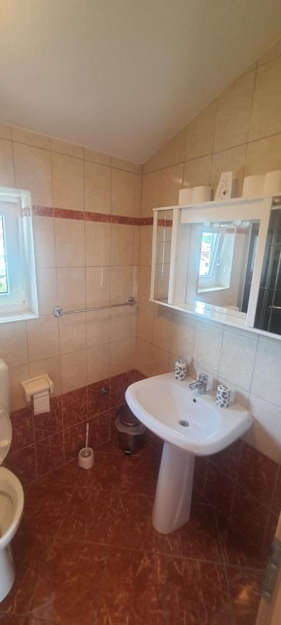 Apartments Ivanka G Malinska Bagian luar foto