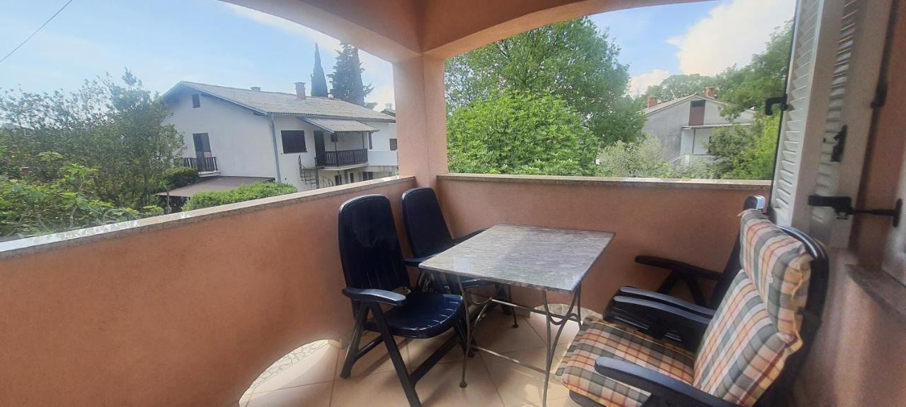 Apartments Ivanka G Malinska Bagian luar foto