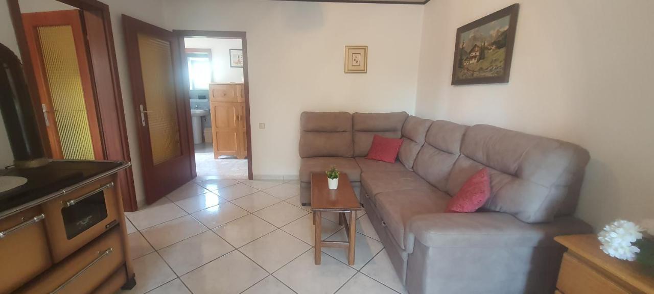 Apartments Ivanka G Malinska Bagian luar foto